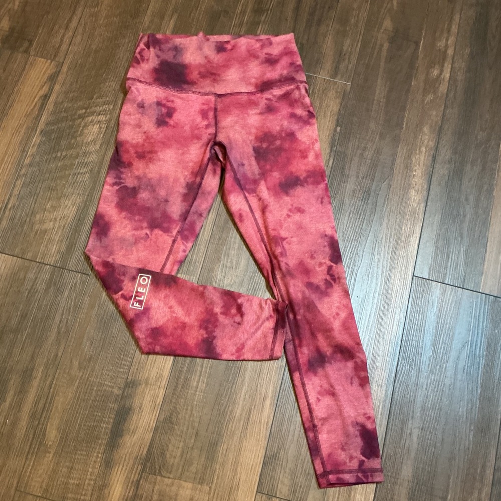 FLEO High Waisted Tie Dye Athletic Leggings Red Purple Medium CrossFit Yoga